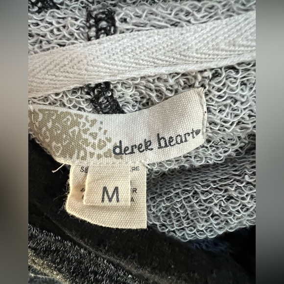 Derek Heart Lightweight Hoodie-Size Medium-Great used condition - Picture 3 of 6